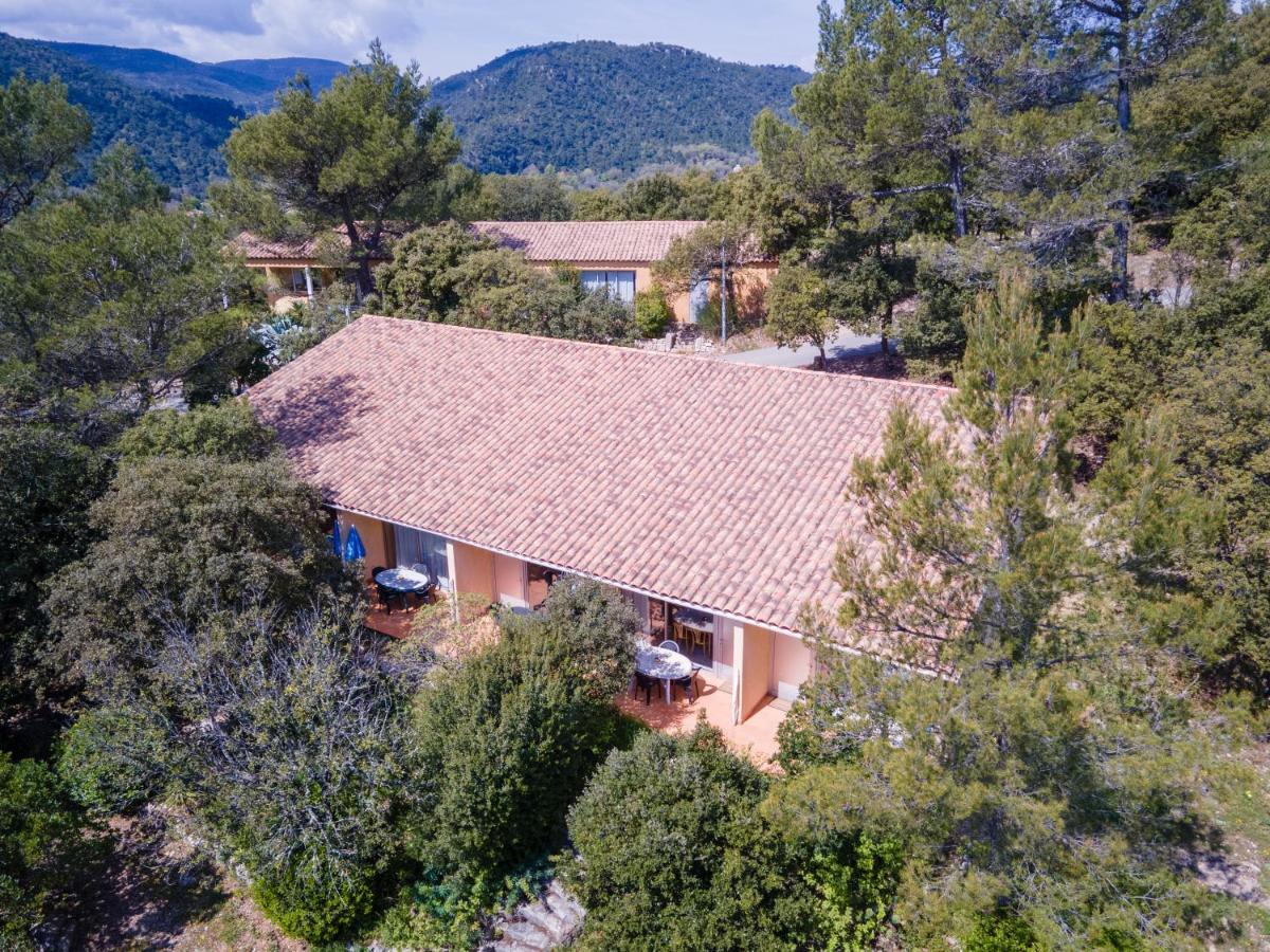 Les Arbousiers Village Hotel Provencal La Roquebrussanne Bagian luar foto